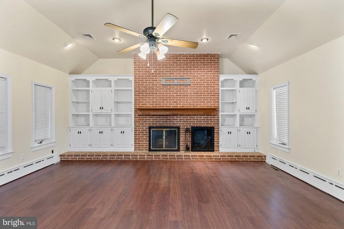 20 Clayton Avenue photo 16