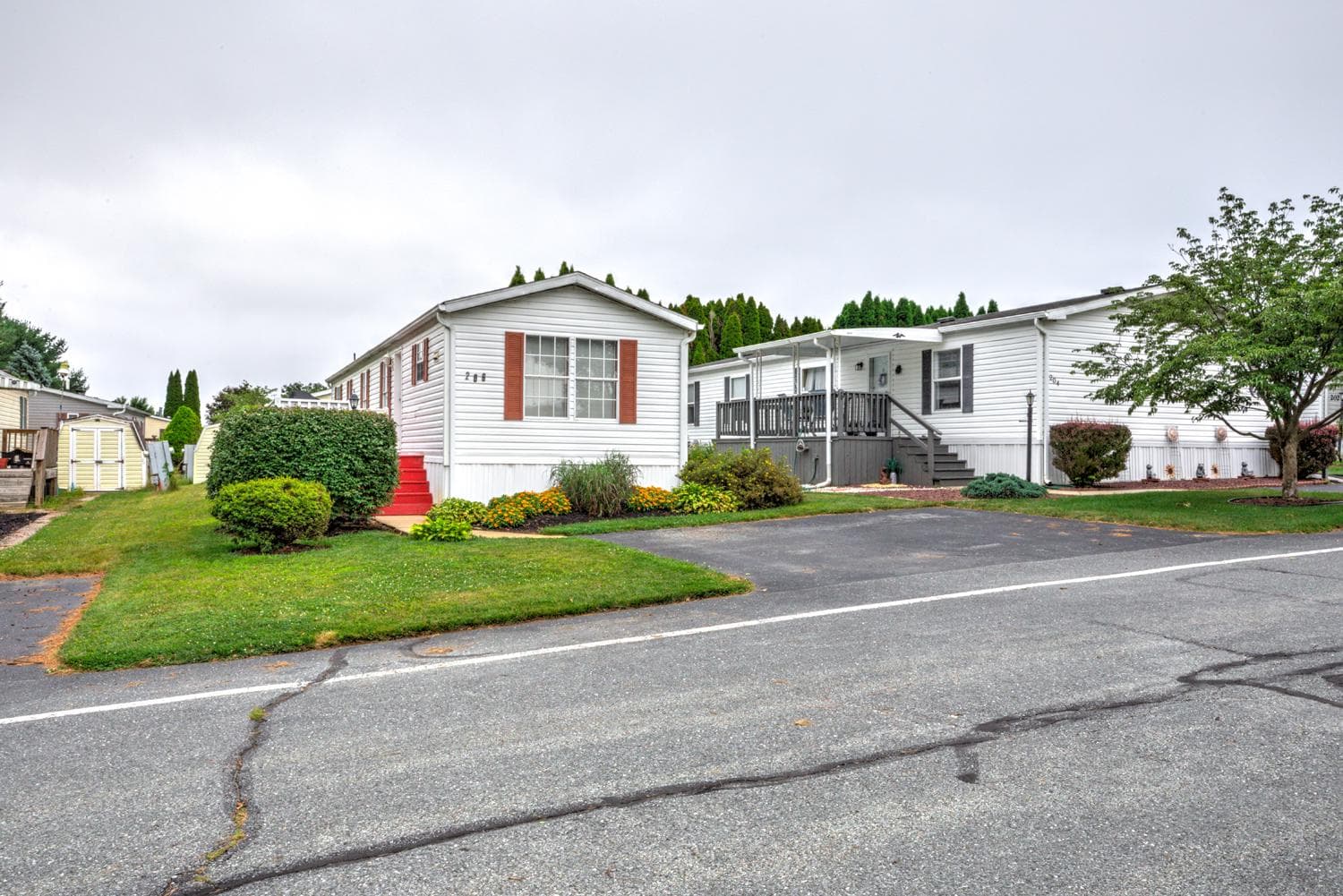 206 Saddleford Court N photo 4