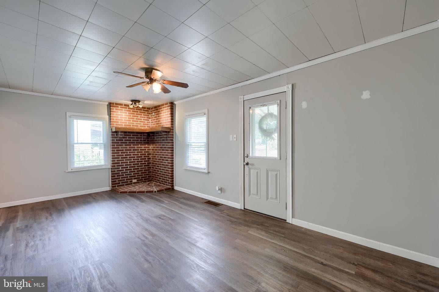 138 Crest Avenue photo 4