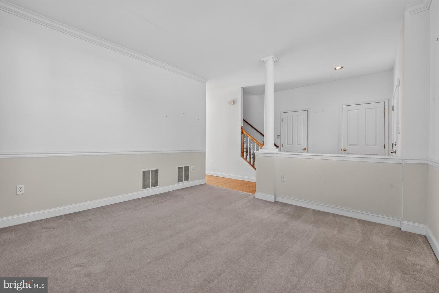 1001 Kent Gdn photo 10