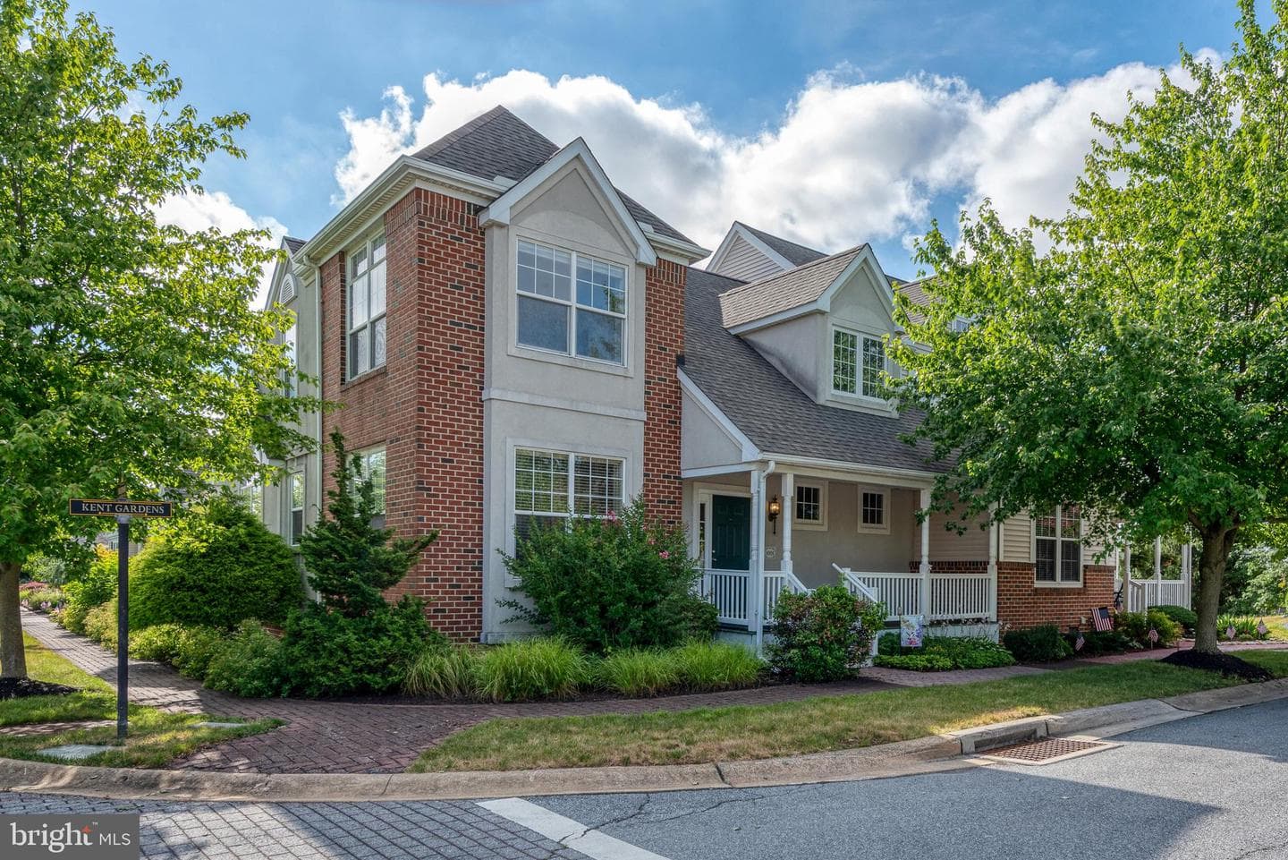 1001 Kent Gdn, Lititz