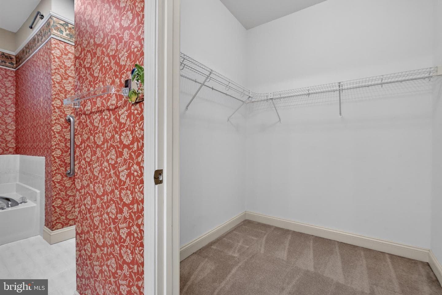 1001 Kent Gdn photo 27