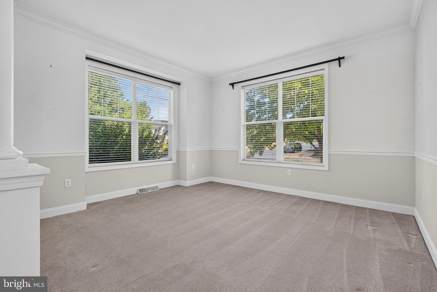 1001 Kent Gdn photo 9
