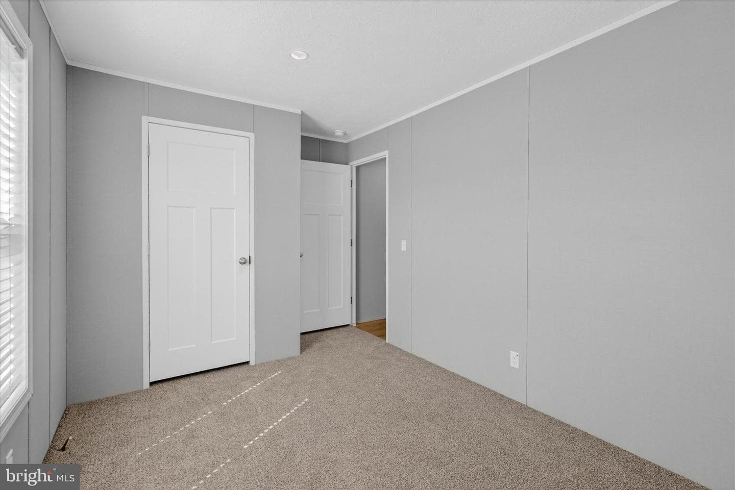 77 Circle Drive photo 17