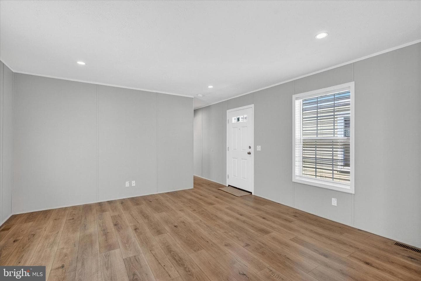 77 Circle Drive photo 6