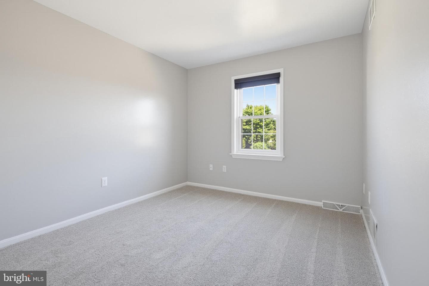 2792 Madison Court photo 12