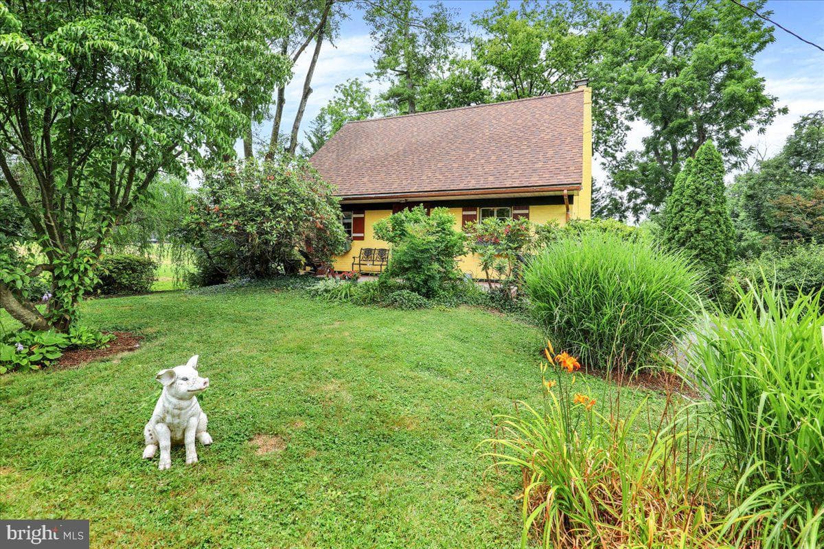 16 Jackson Drive photo 3