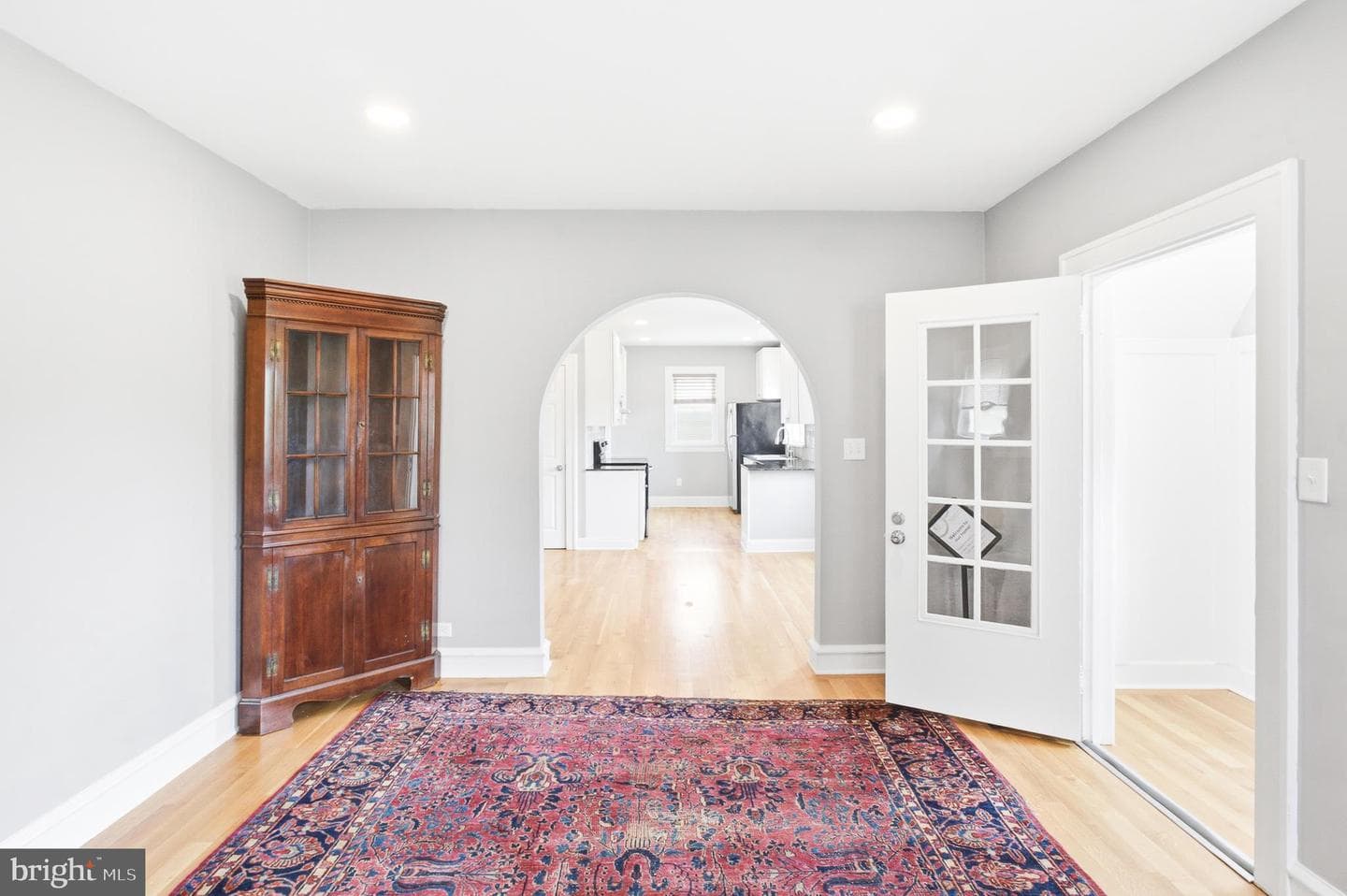 1605 Wilson Avenue photo 5