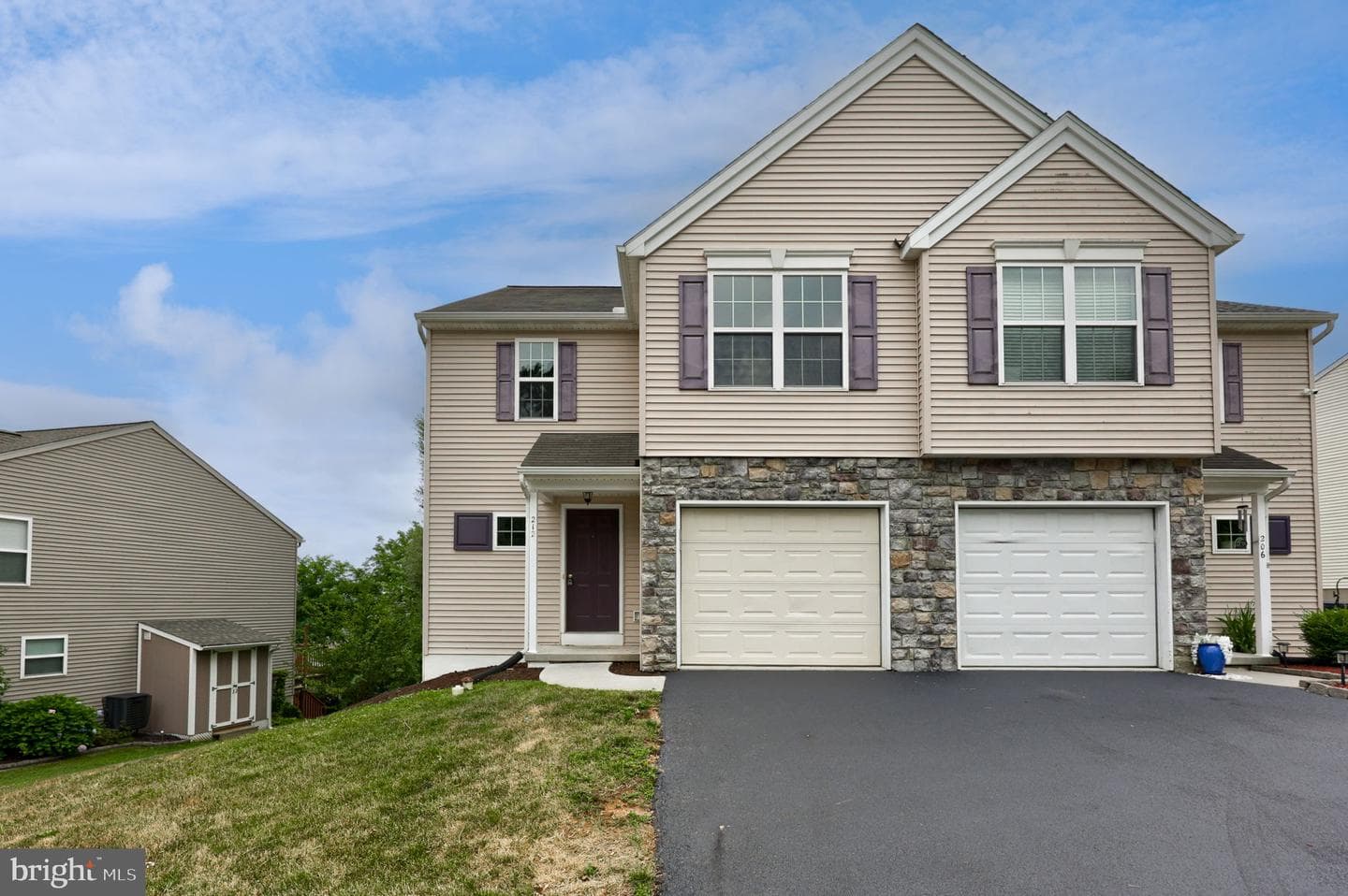 212 Eagle Drive photo 1