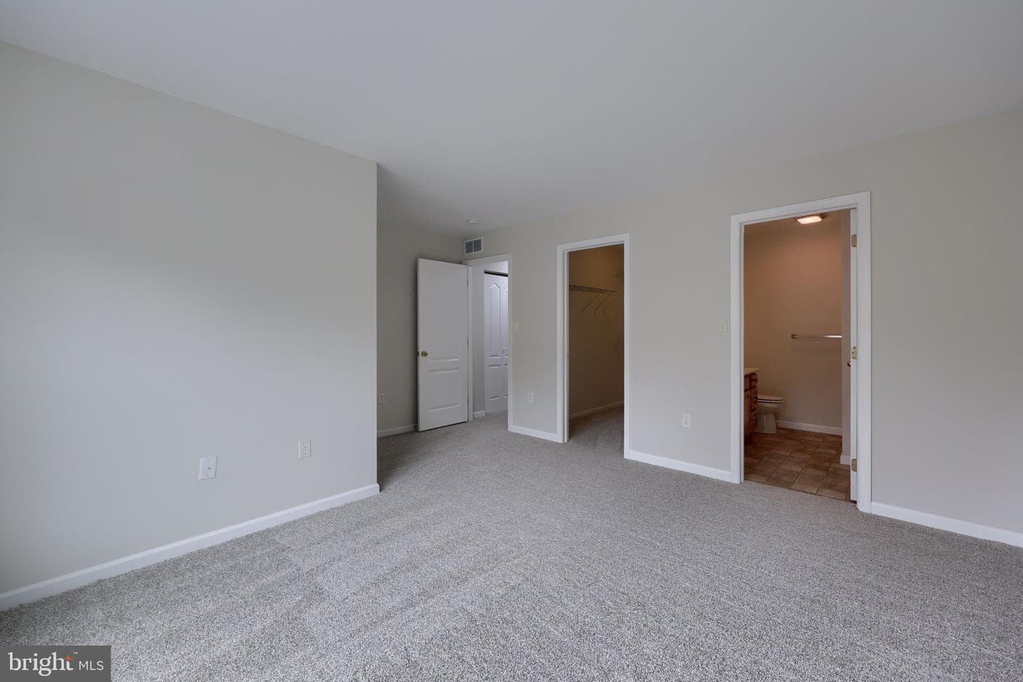 212 Eagle Drive photo 17