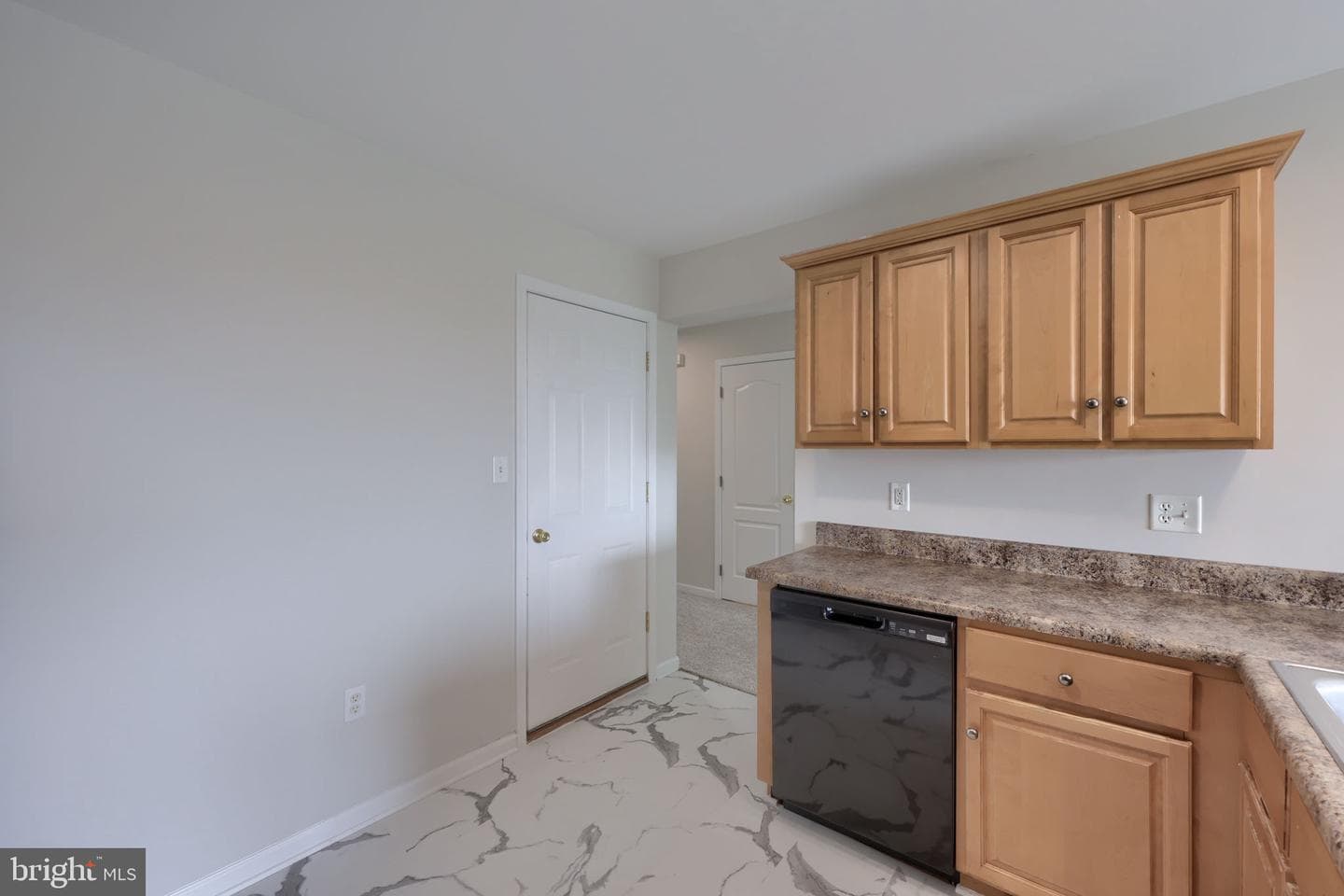 212 Eagle Drive photo 6