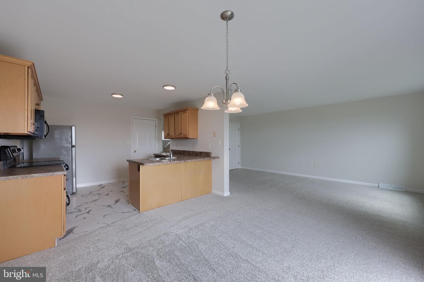 212 Eagle Drive photo 9