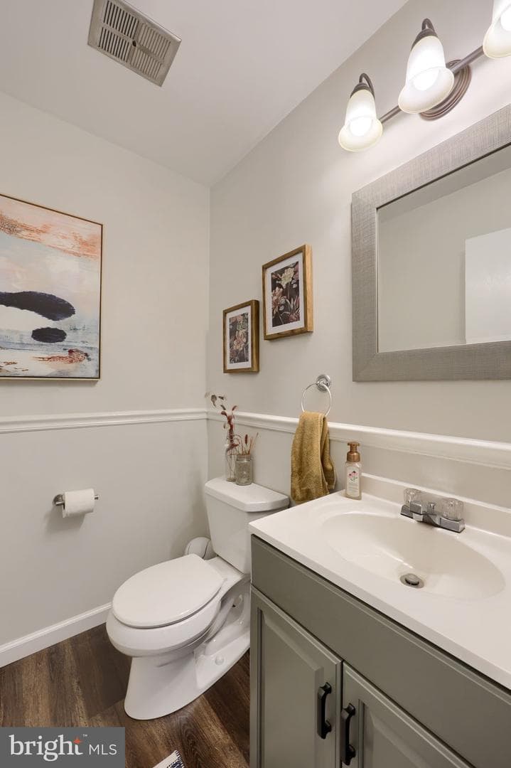 10 Lakeview Place photo 12