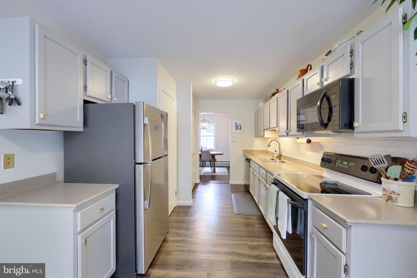 10 Lakeview Place photo 9