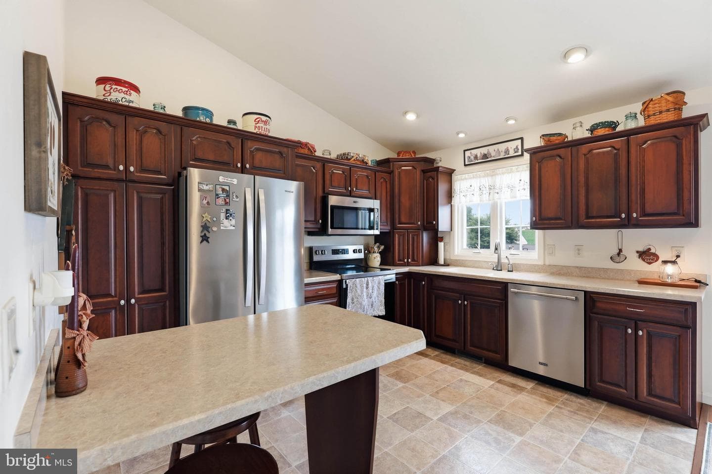 726 Heather Ridge photo 11