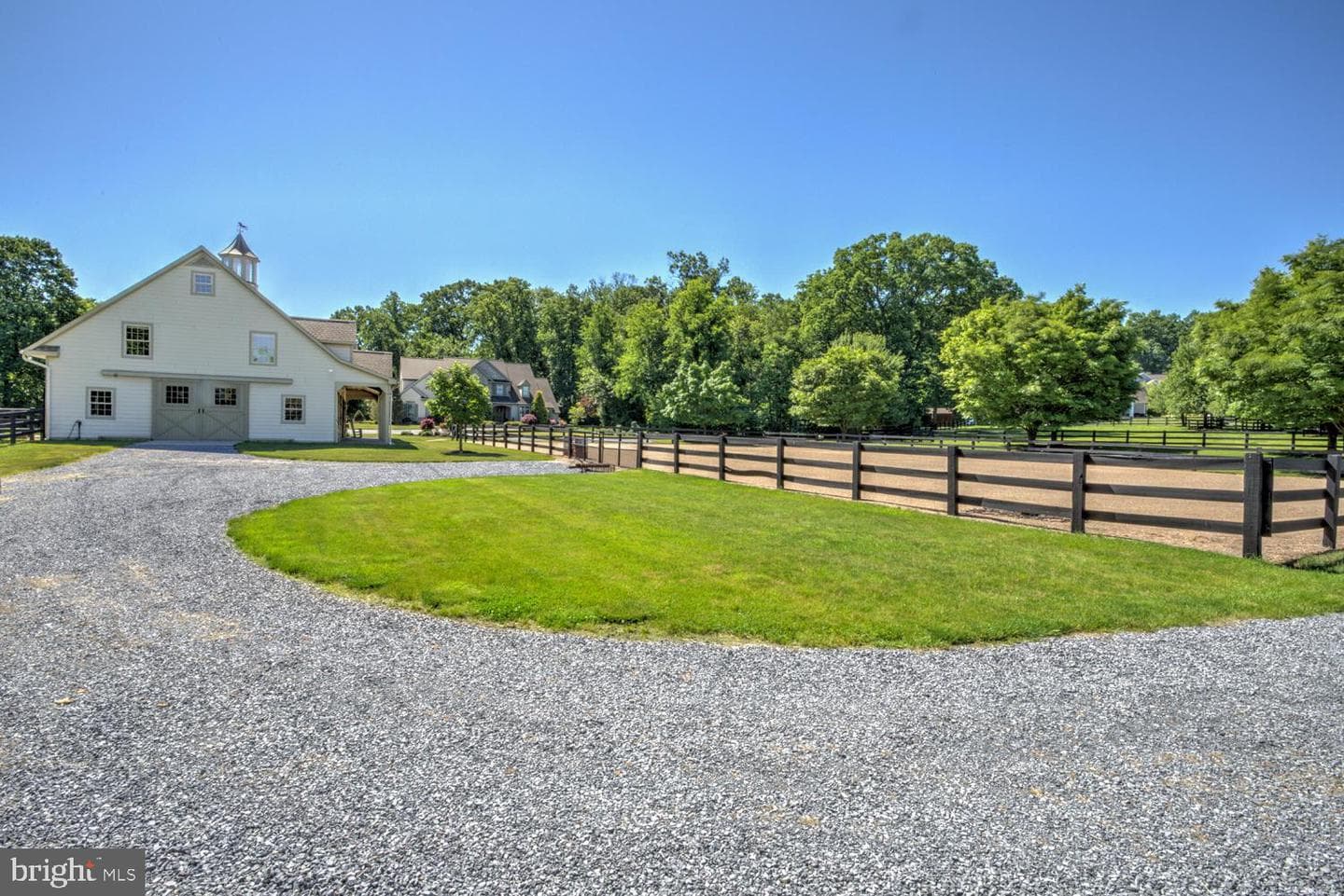 314 Deerfield Drive photo 40