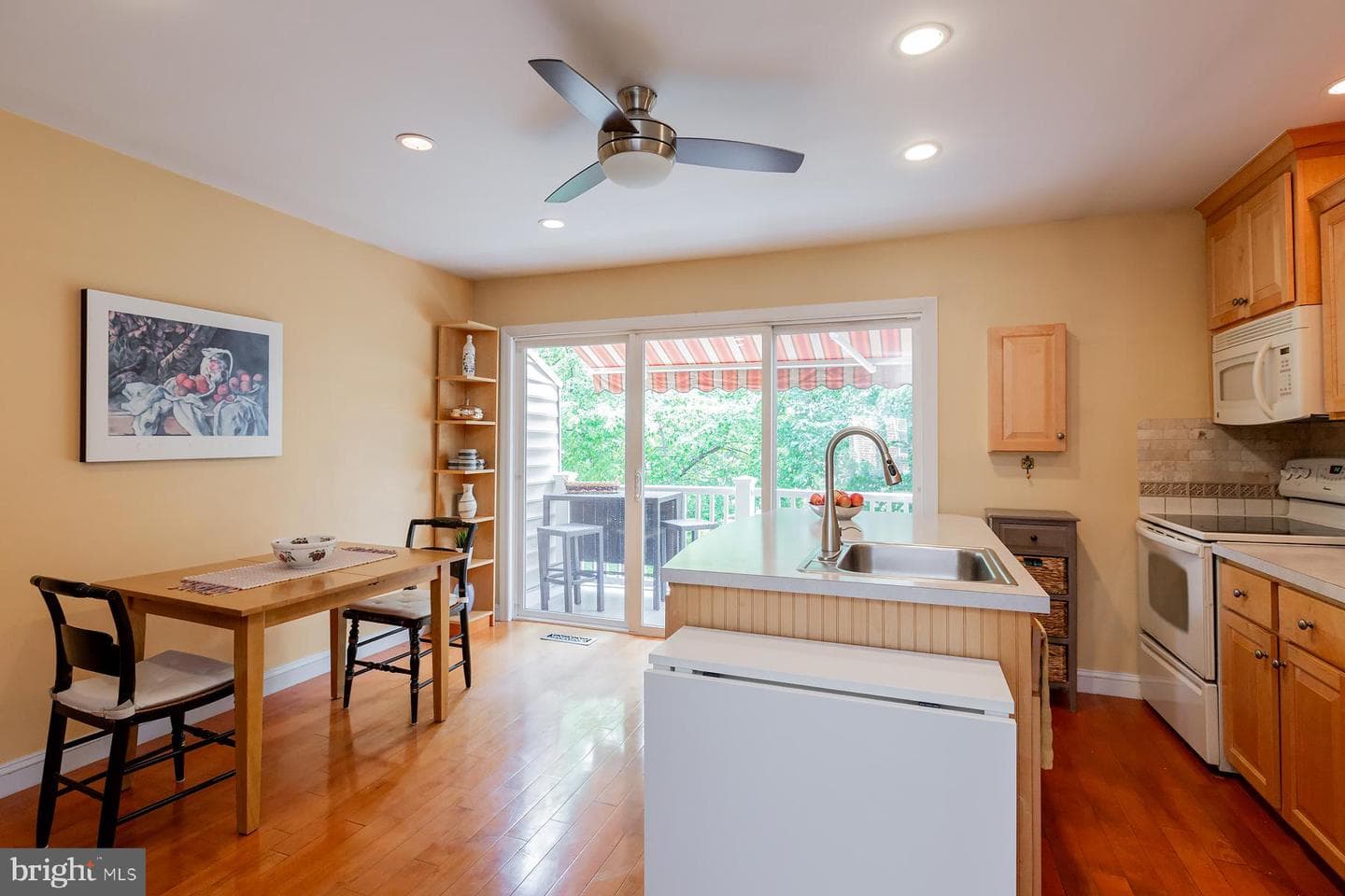 359 N Arch Street photo 20