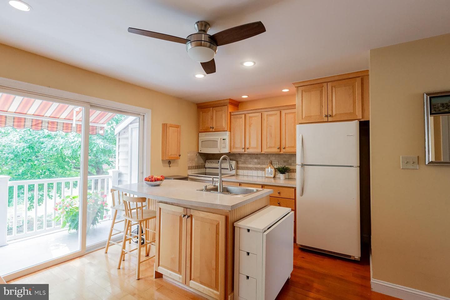 359 N Arch Street photo 21