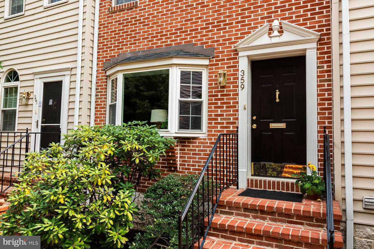 359 N Arch Street photo 3