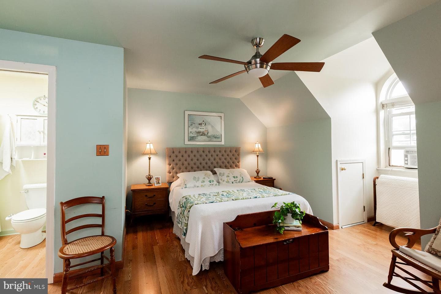 359 N Arch Street photo 41