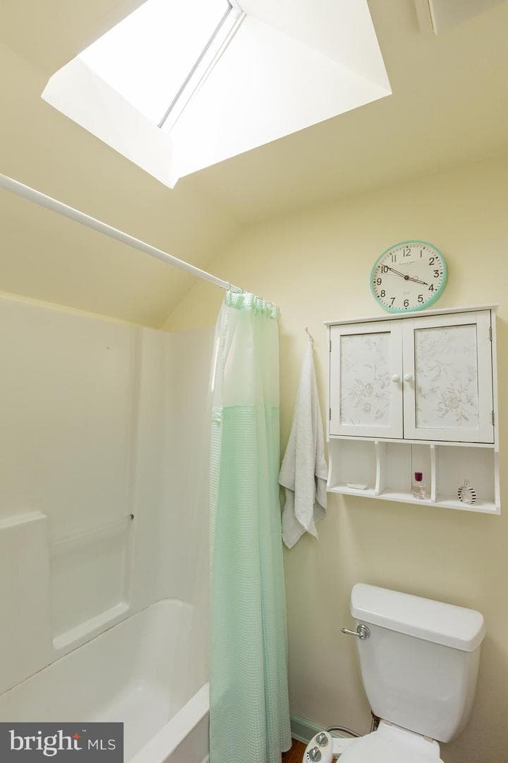359 N Arch Street photo 46