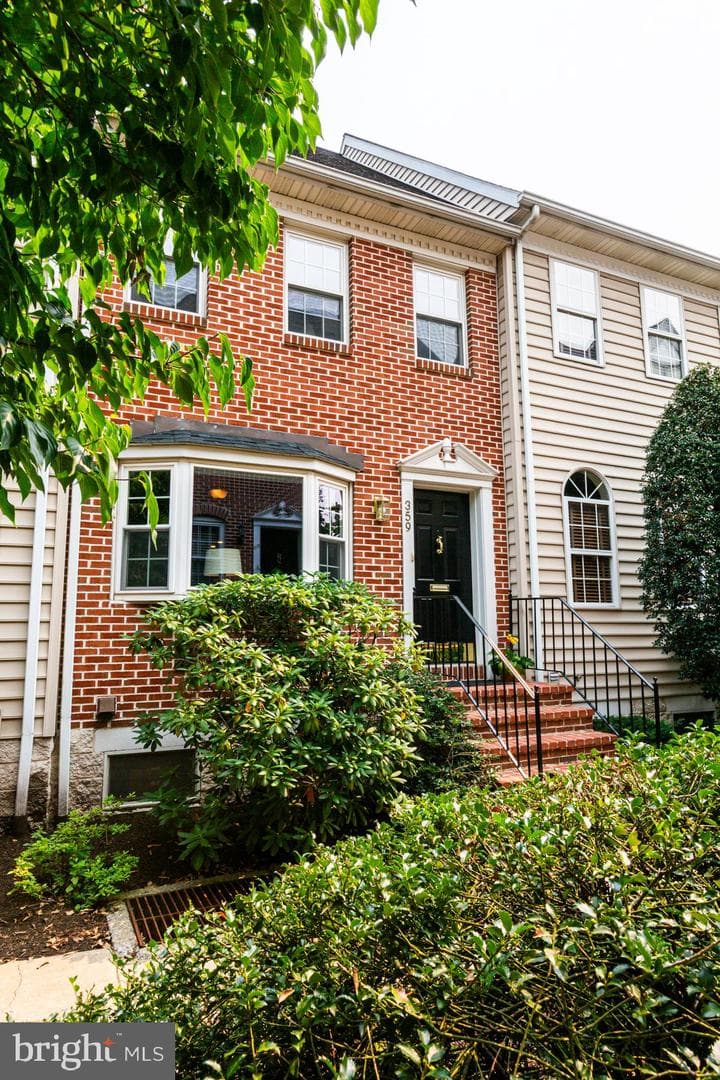 359 N Arch Street photo 6