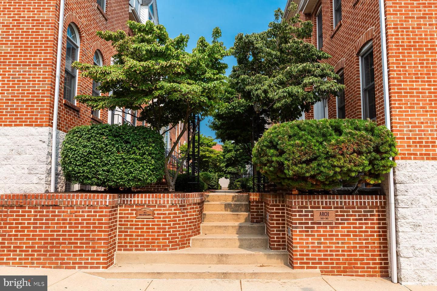 359 N Arch Street photo 60