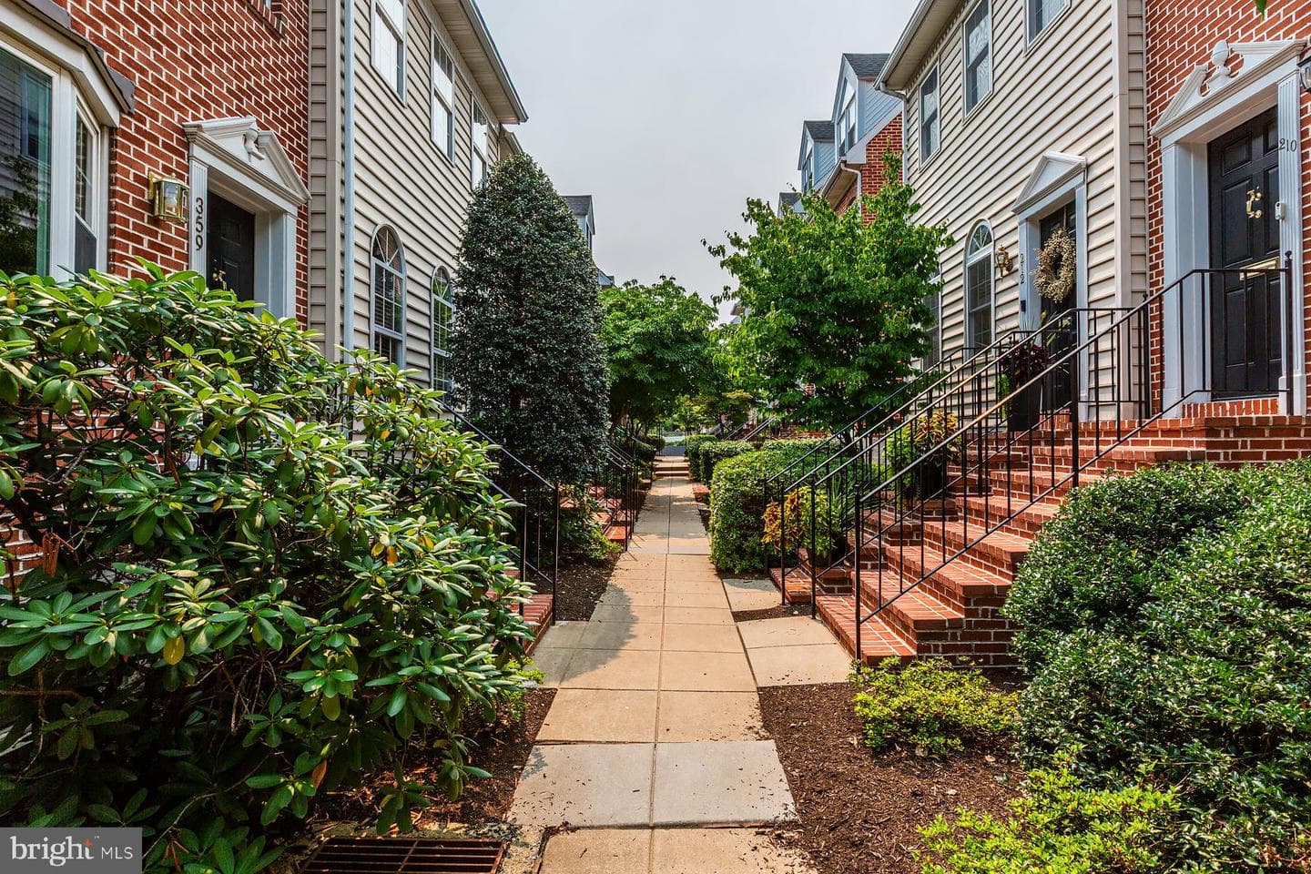 359 N Arch Street photo 71
