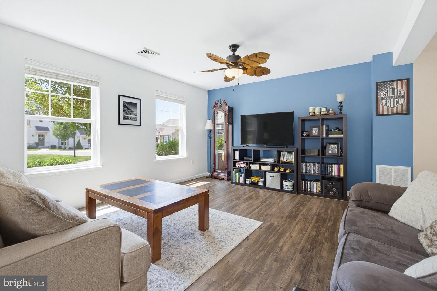 307 Cabot Circle photo 4