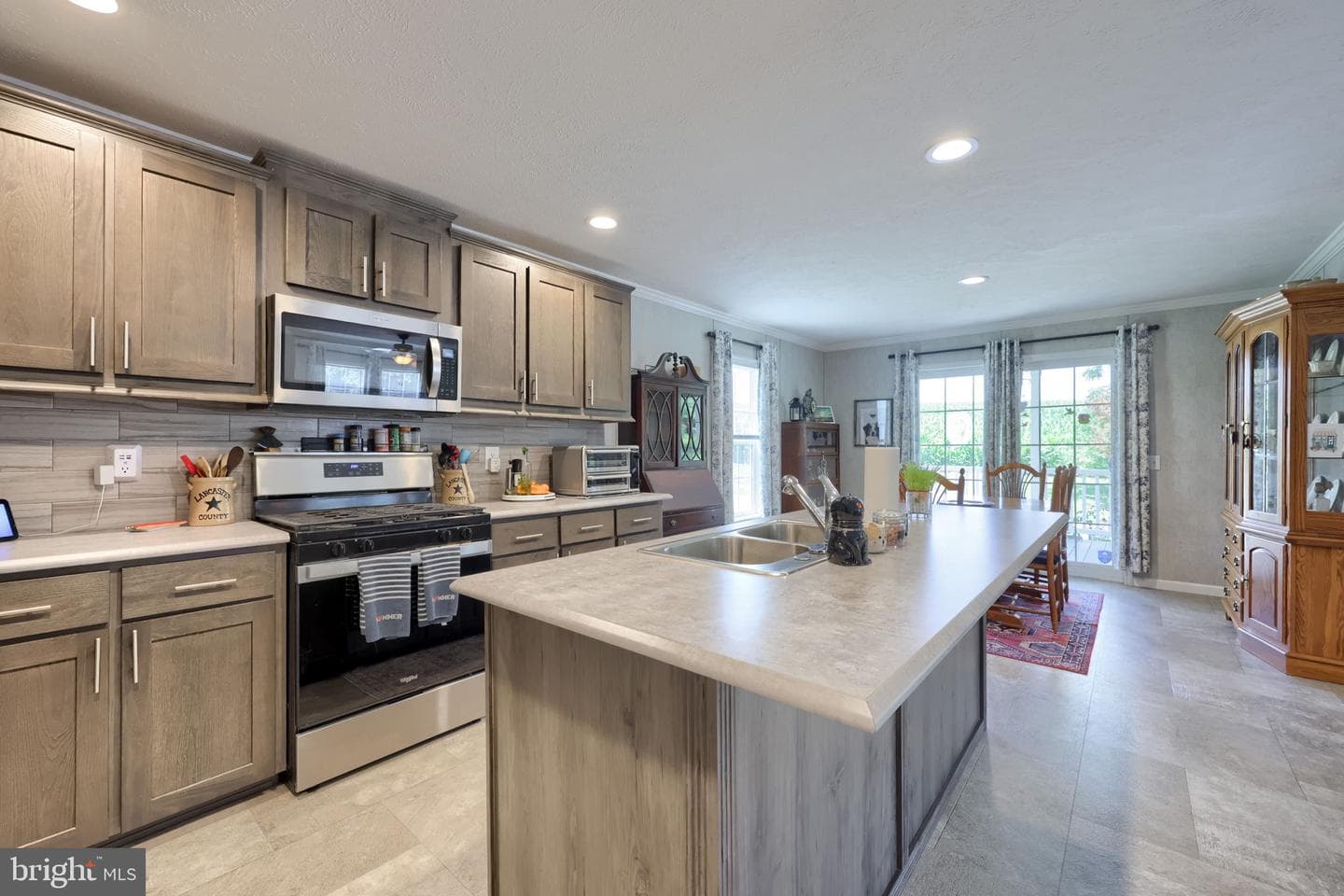 18 Dogwood Drive photo 11