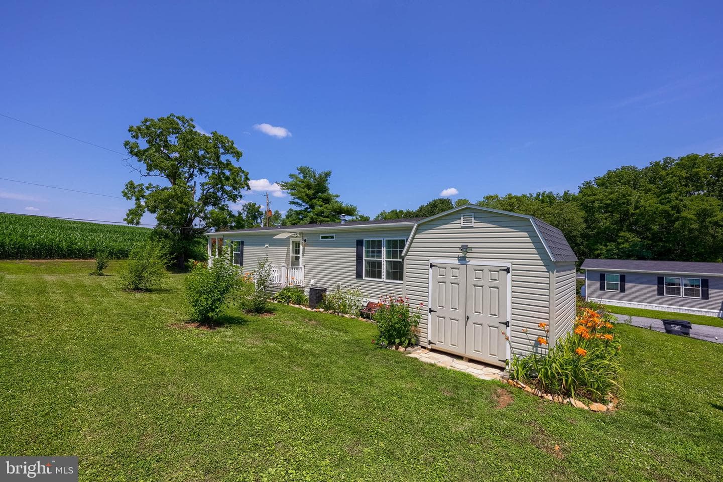 18 Dogwood Drive photo 27