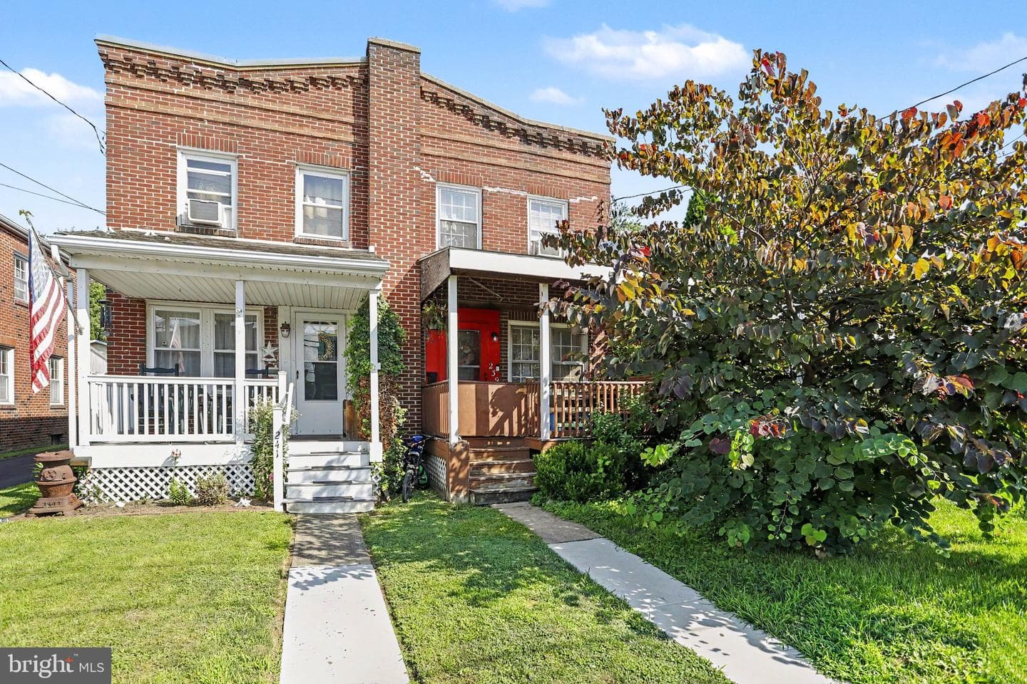 239 Locust Street photo 3