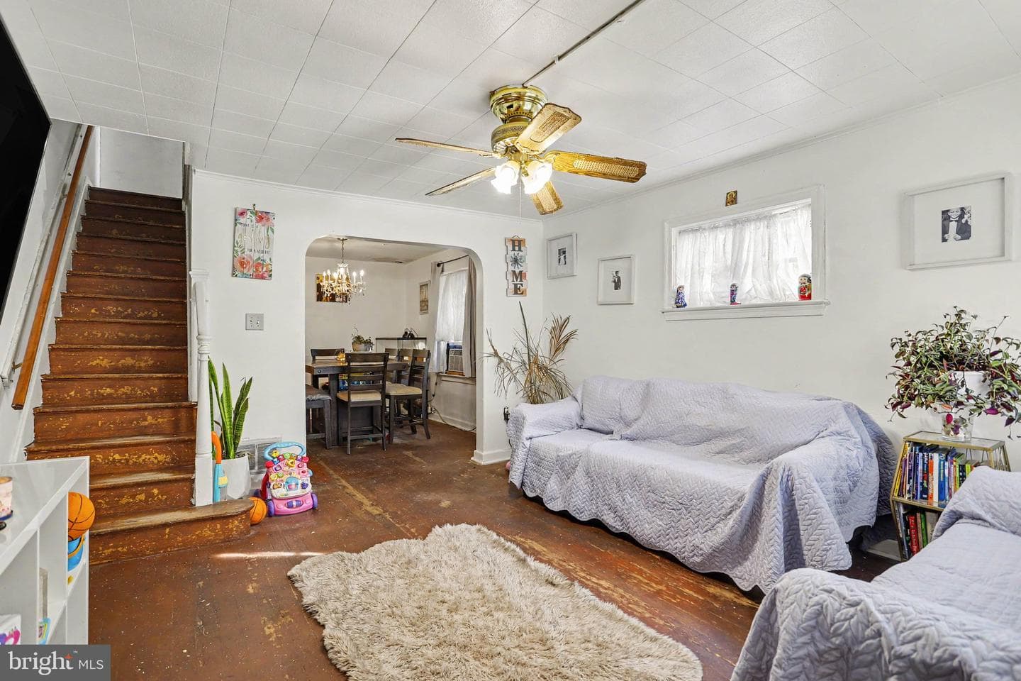 239 Locust Street photo 8