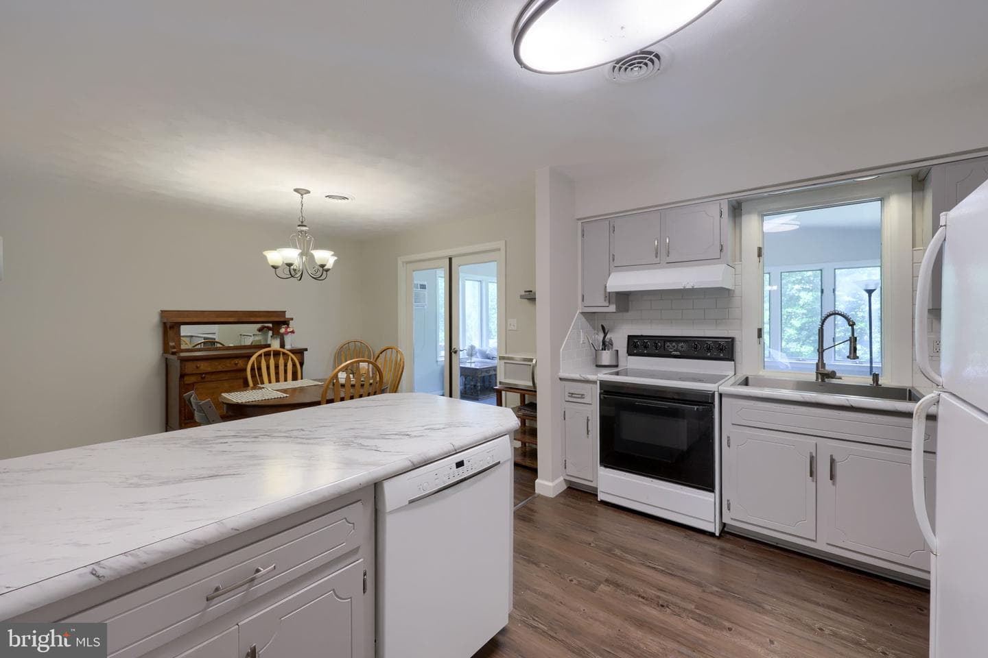 3356 Turnpike Road photo 15