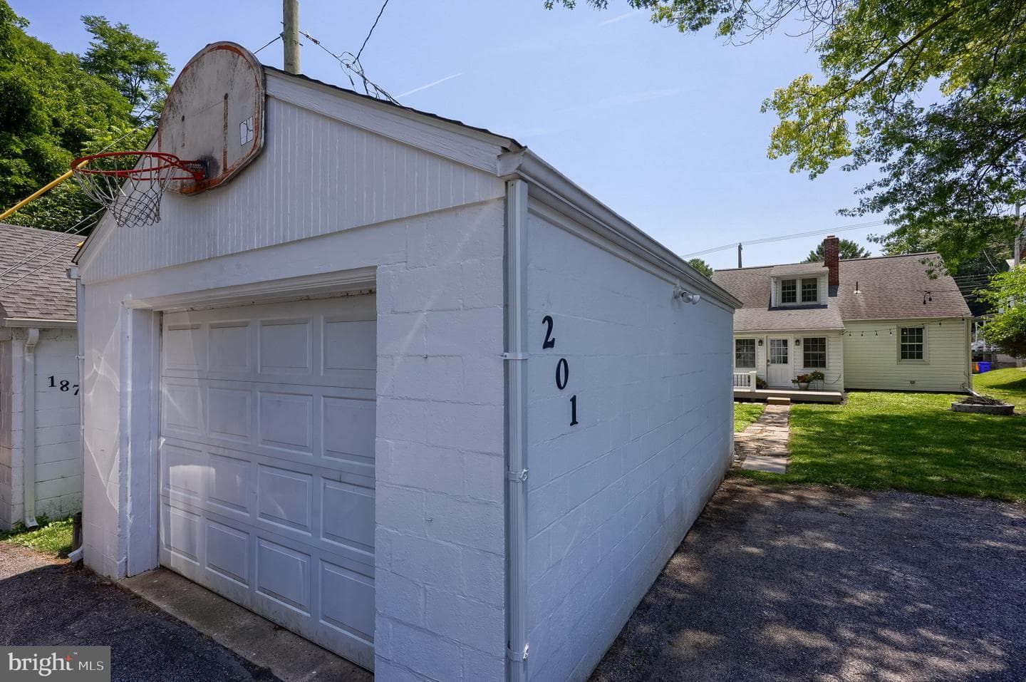 201 W Frederick Street photo 37