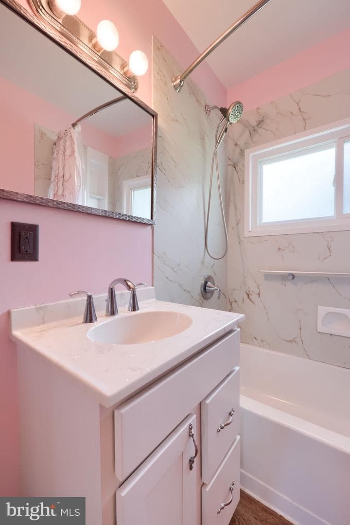 2742 Chapel Road photo 13