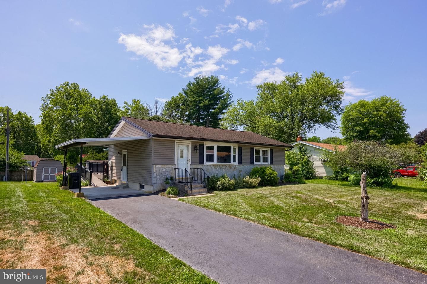 2742 Chapel Road photo 16