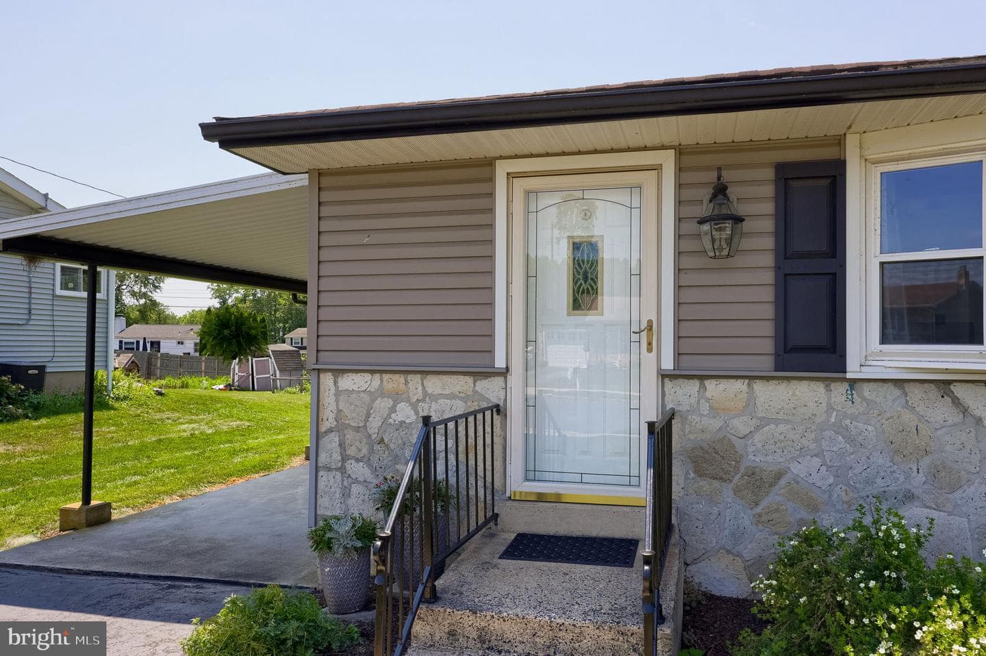 2742 Chapel Road photo 17