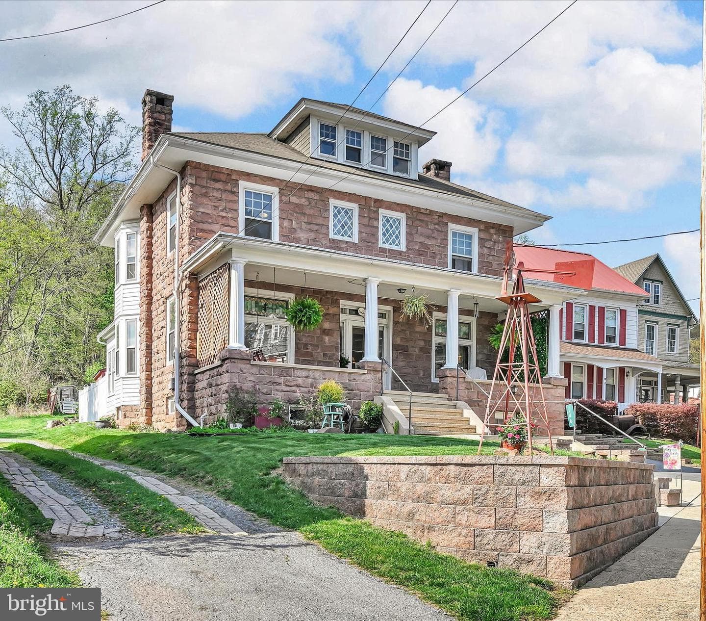 146 E Main Street, Adamstown