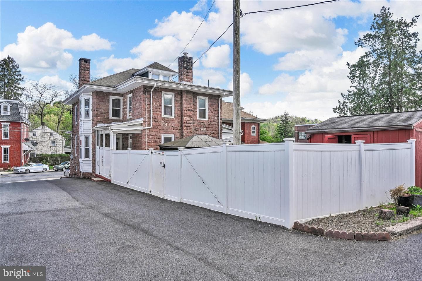 146 E Main Street photo 53