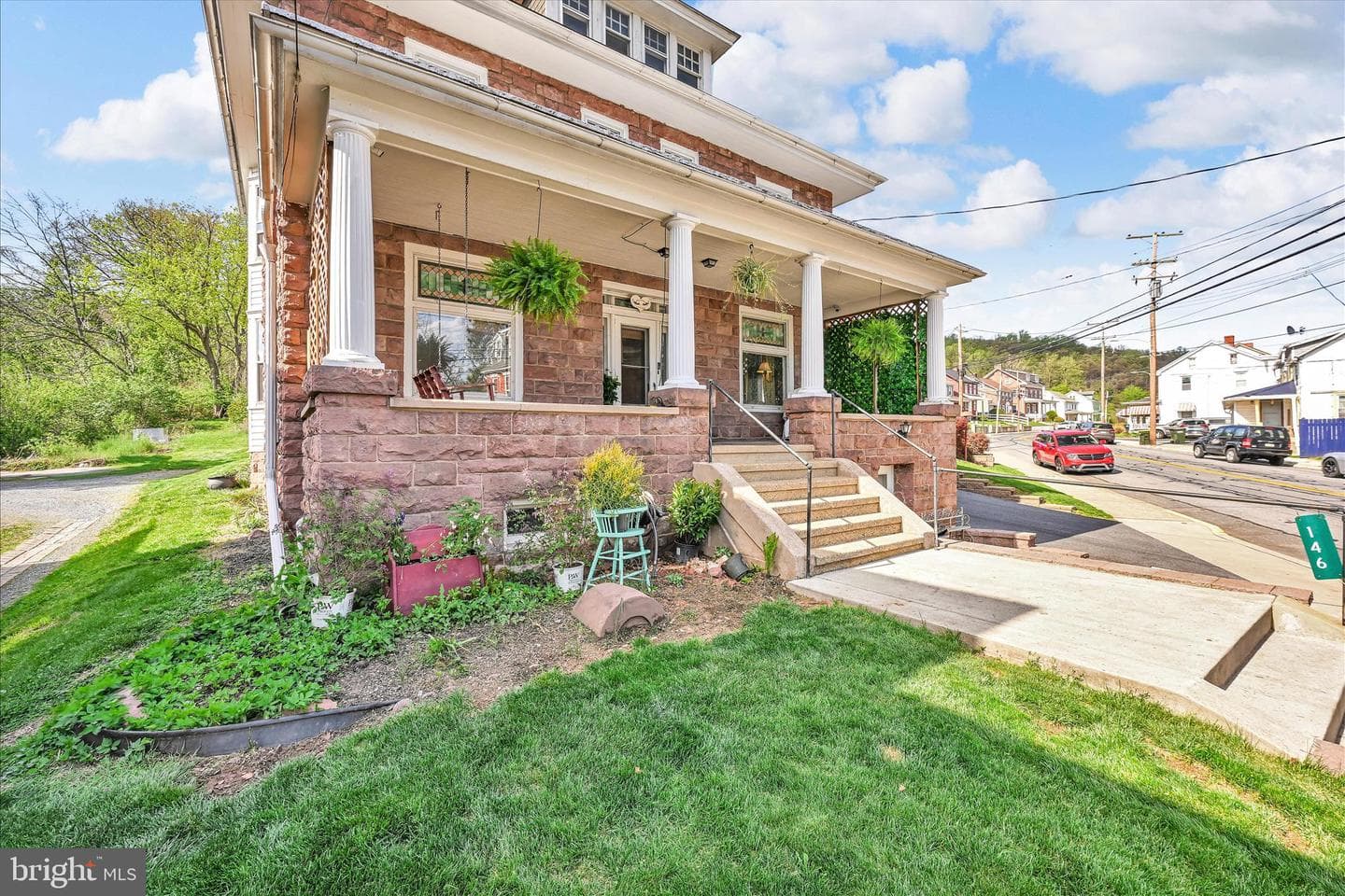 146 E Main Street photo 7