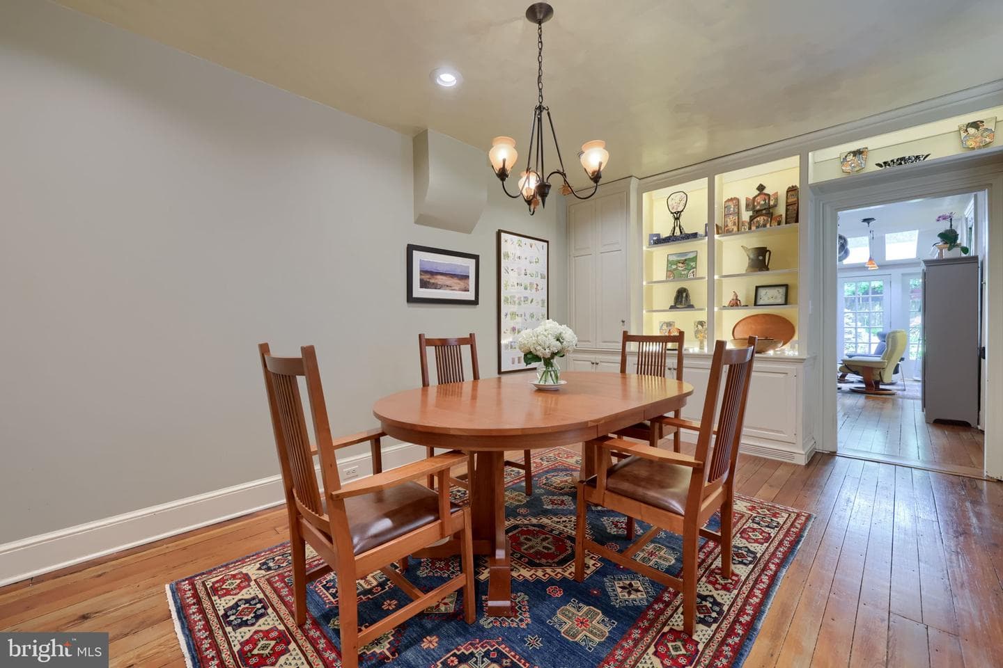233 N Mary Street photo 17