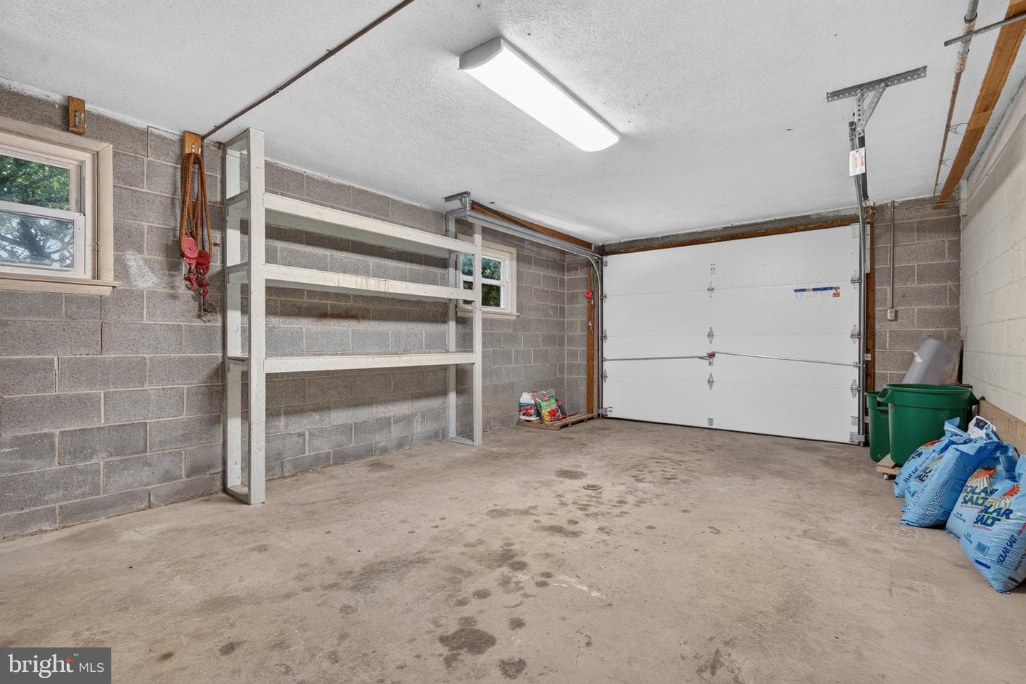 1277 S Colebrook Road photo 32