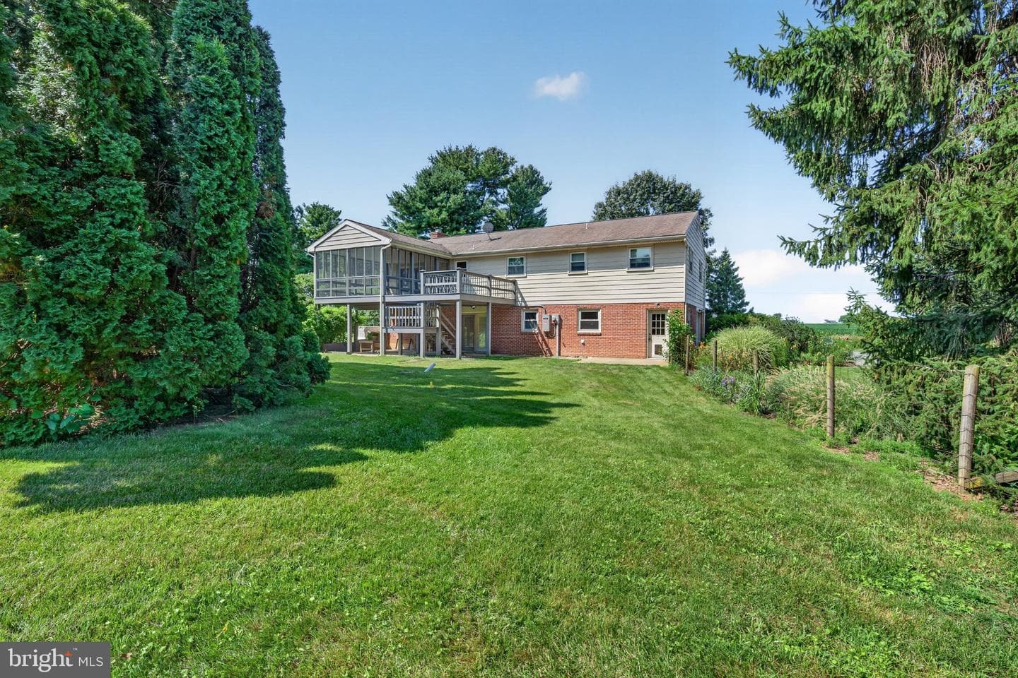 1277 S Colebrook Road photo 45