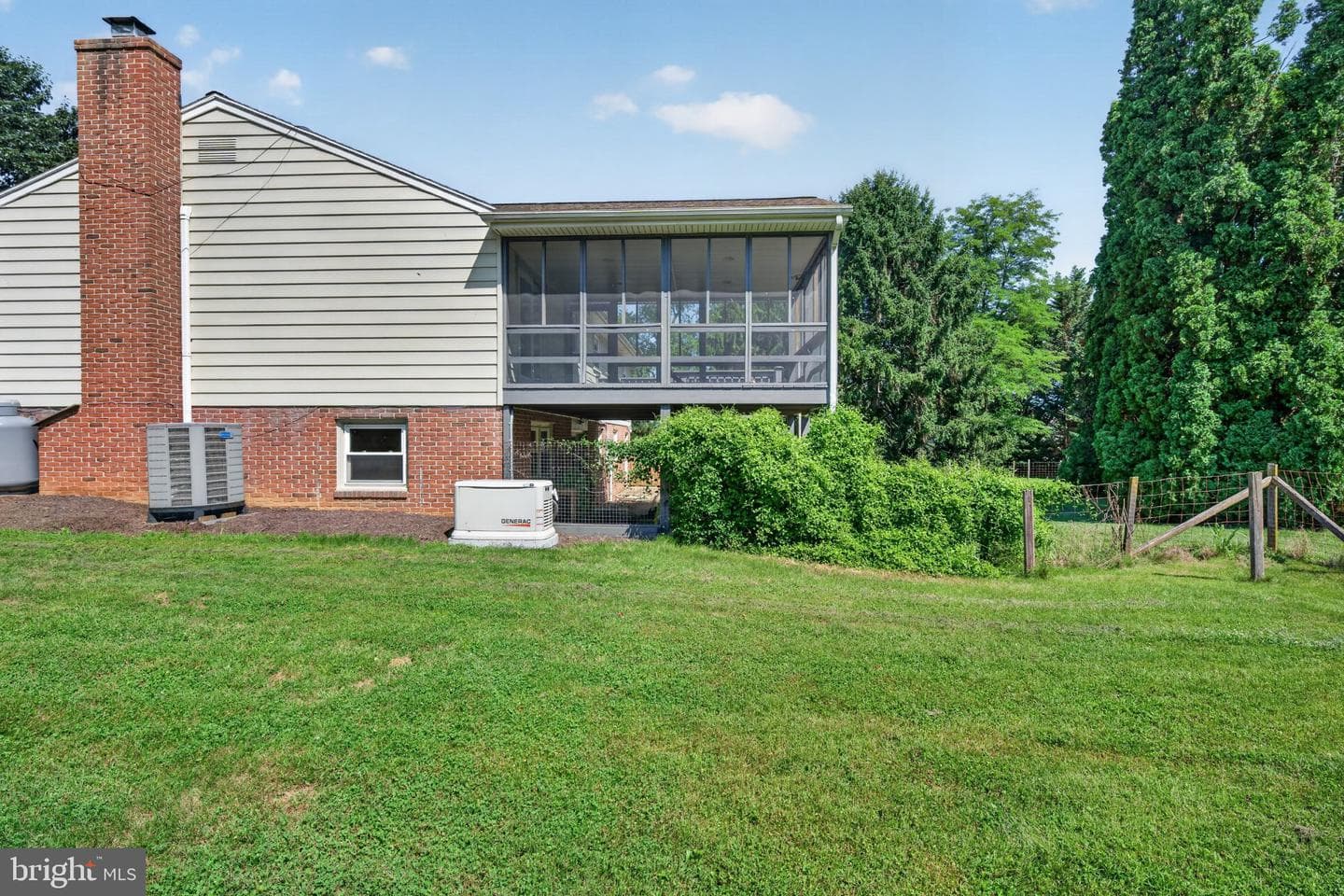1277 S Colebrook Road photo 47