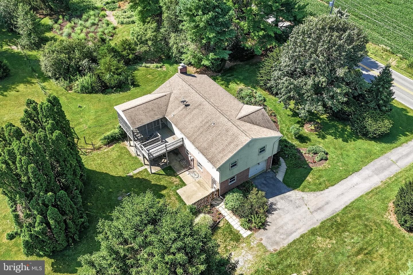1277 S Colebrook Road photo 56