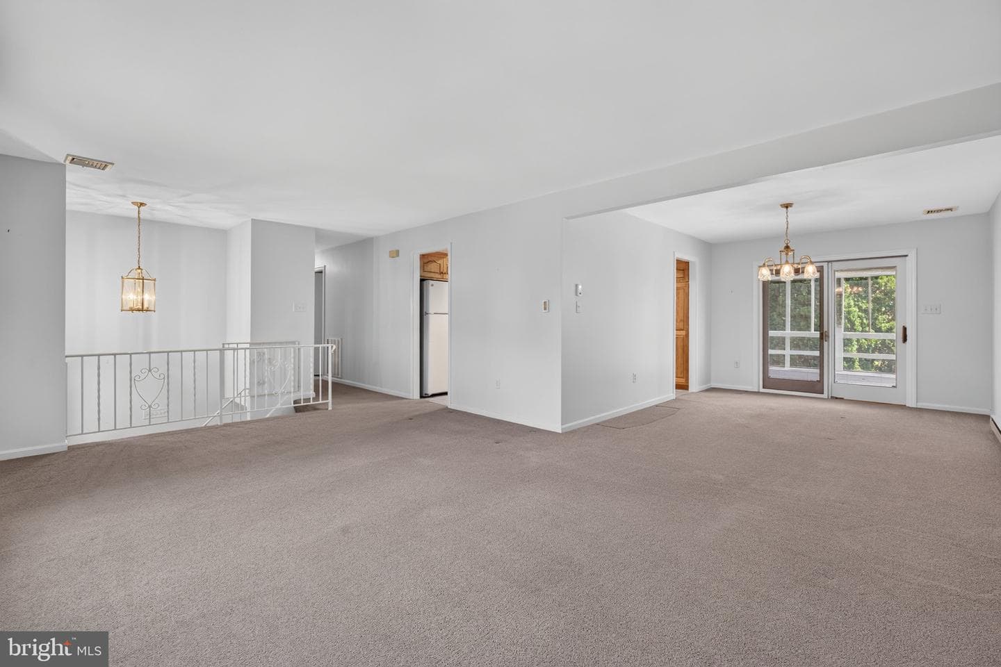 1277 S Colebrook Road photo 8