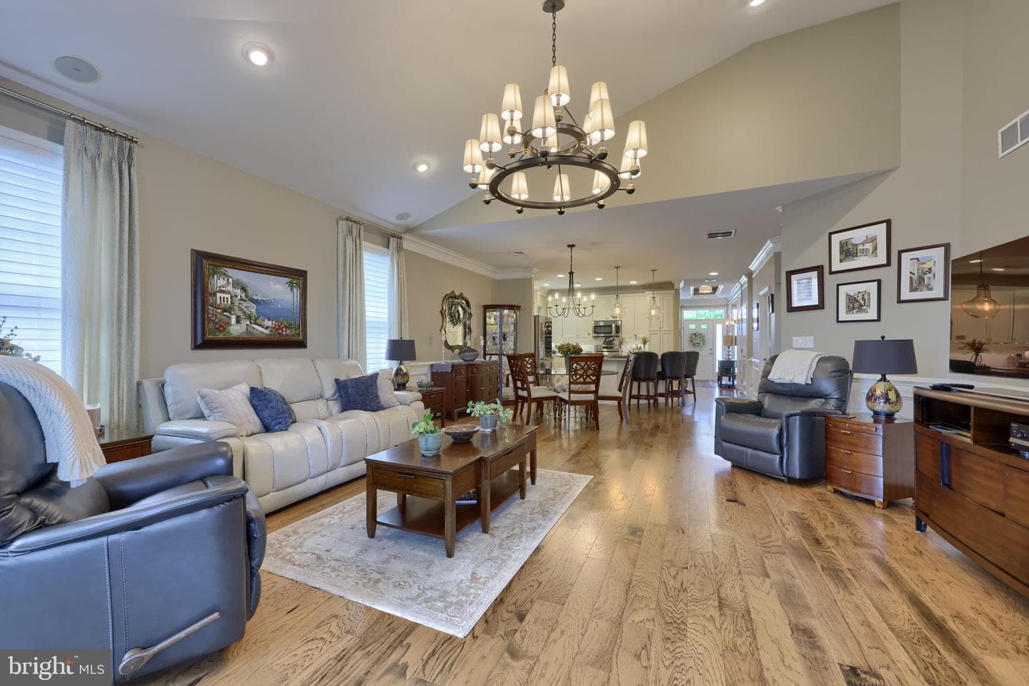 1068 Constitution Drive photo 11
