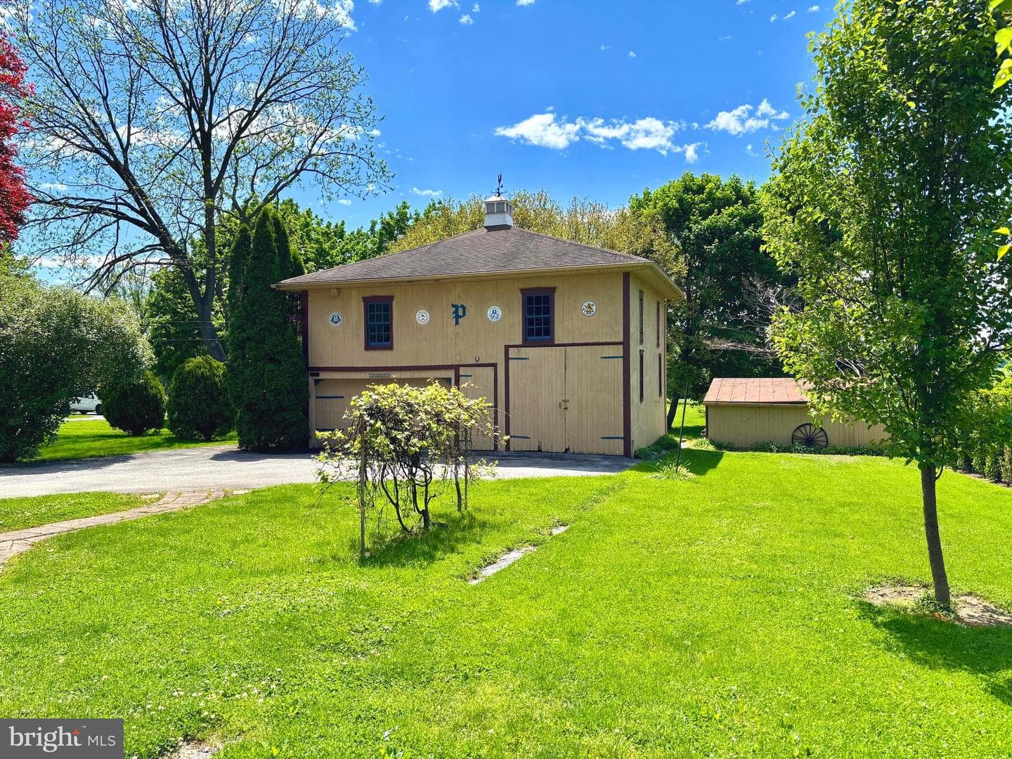 101 Miller Street photo 46