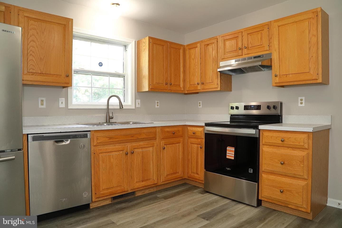 142 Chelmsford Drive photo 15